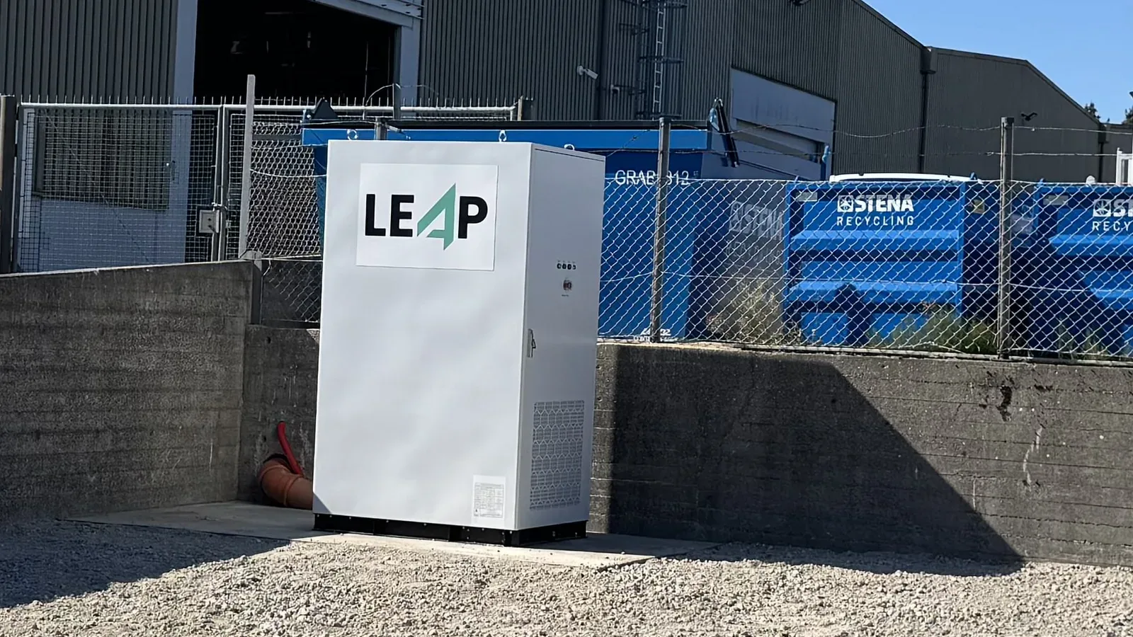 Stationary battery storage and energy management for Liftra's production